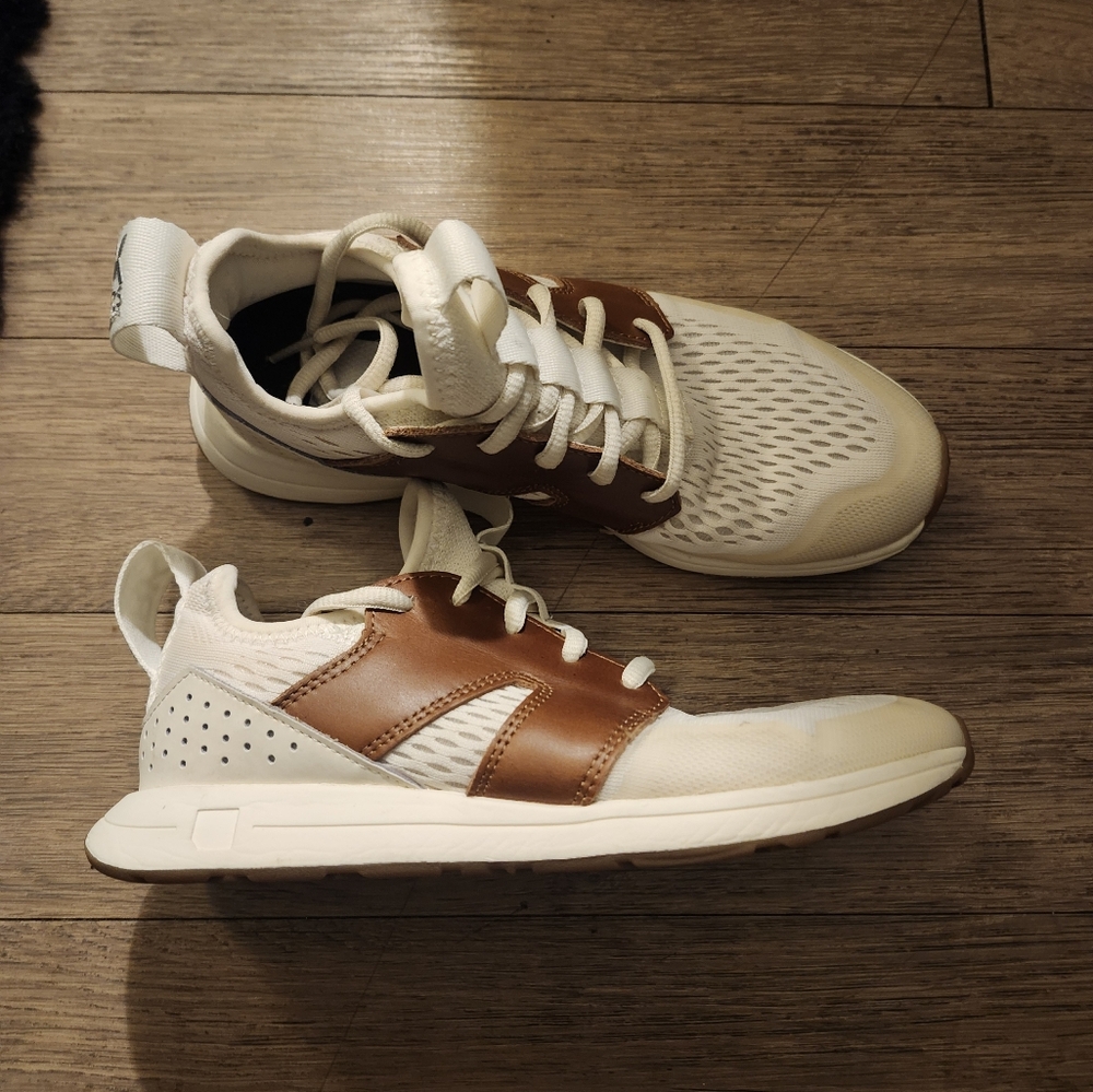 Womens White and Brown Athletic Shoes